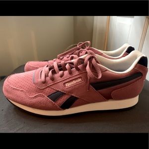 Reebok Classic Sneakers Women’s sz 10